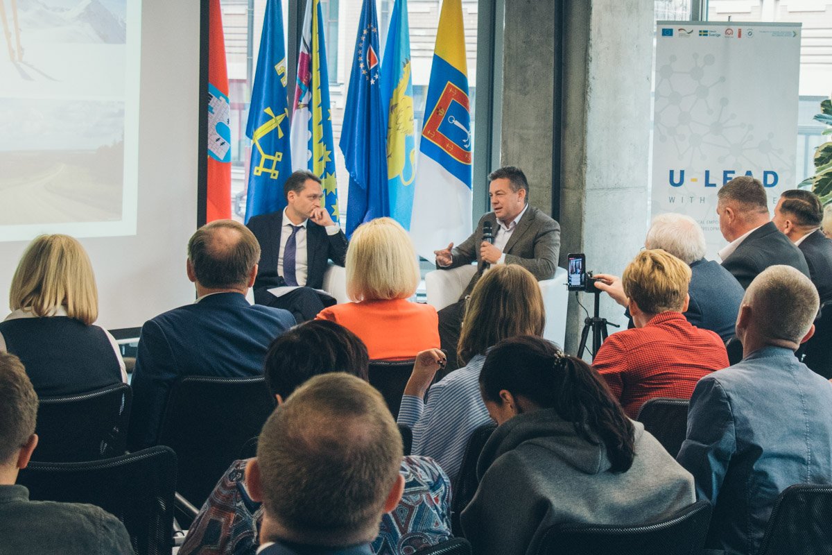 Днепр представил стартап под названием "Учебное заведение нового поколения" Днепр представил стартап под названием "Учебное заведение нового поколения"