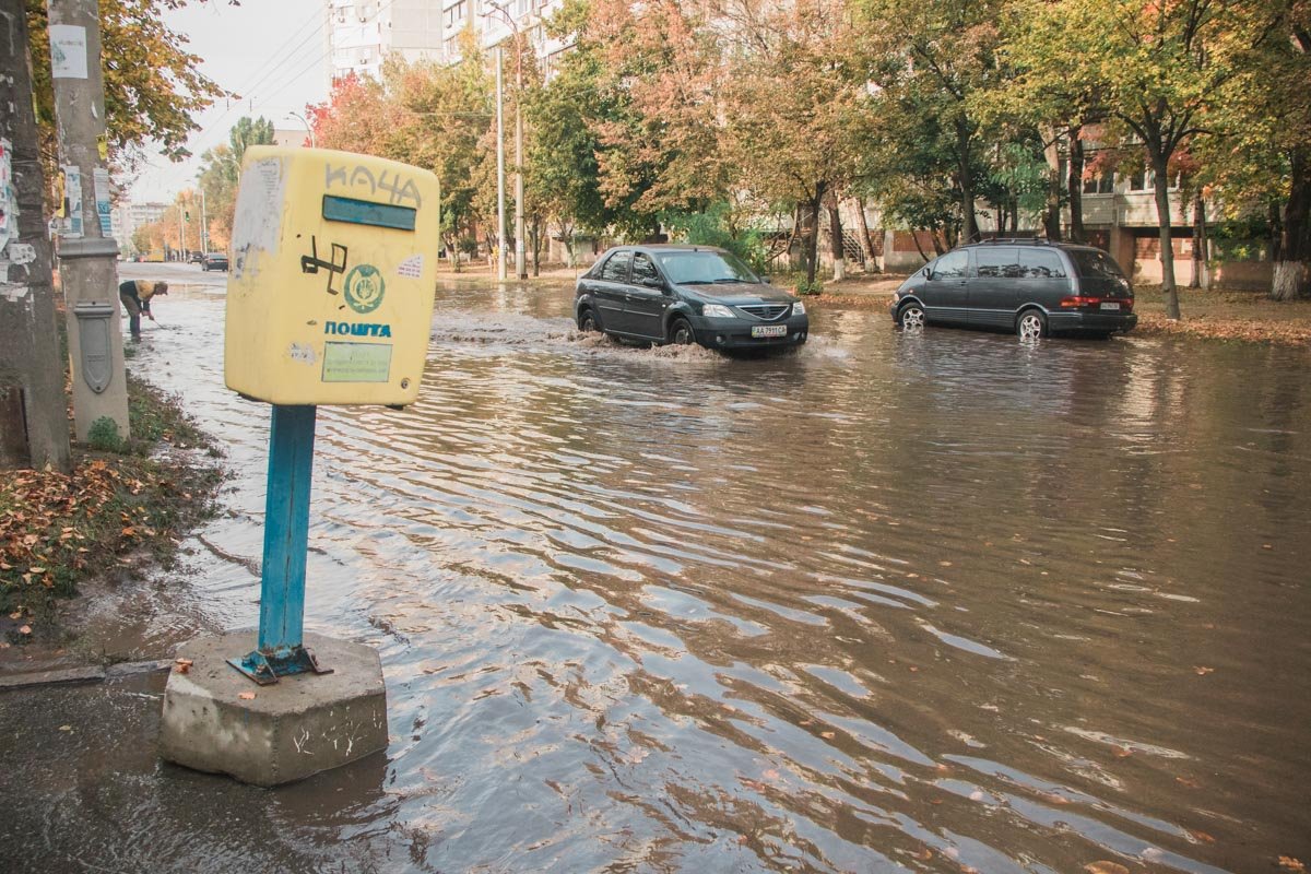 Машинам проехать было не просто Машинам проехать было не просто