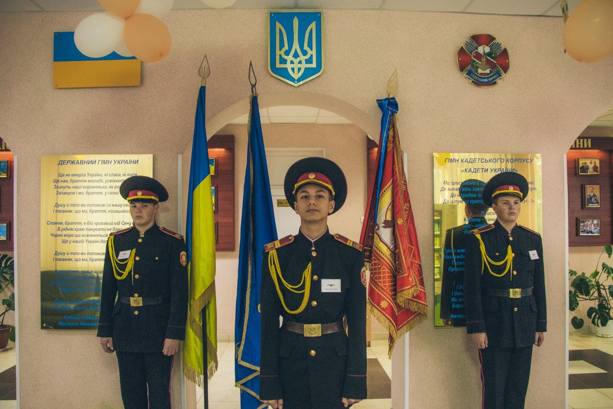 Носить форму для них - это предмет гордости Носить форму для них - это предмет гордости