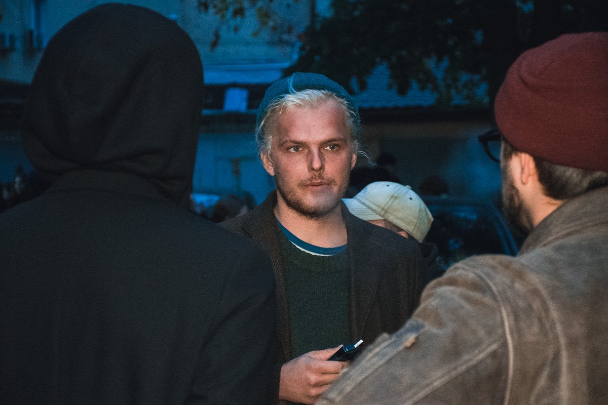 Вечеринка "Район№1:Block Party" представила всем гостям несколько фудкортов, выставку одежды, украшения ручной работы и барные зоны Вечеринка "Район№1:Block Party" представила всем гостям несколько фудкортов, выставку одежды, украшения ручной работы и барные зоны