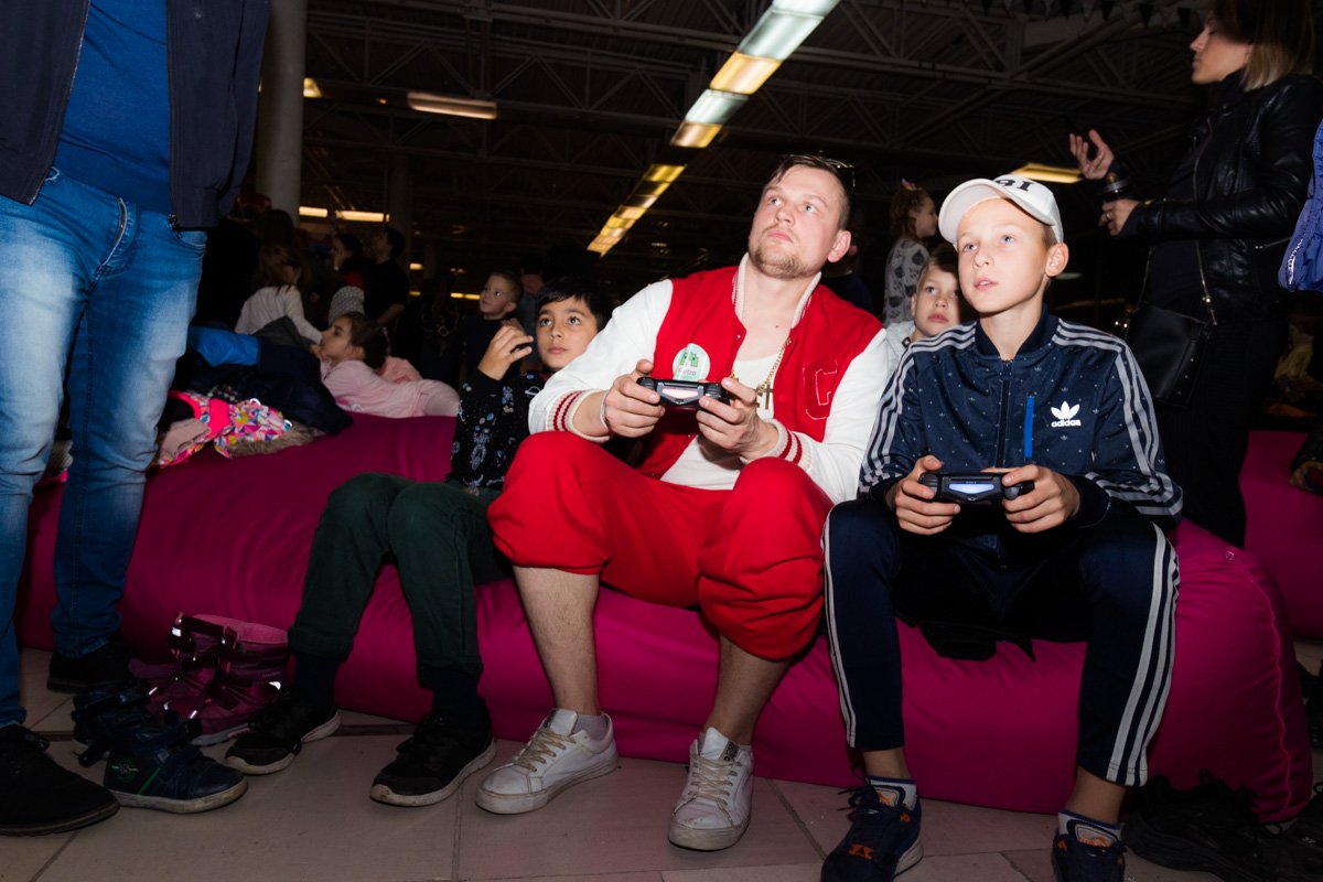 Организаторы подготовили крутую игровую зону Организаторы подготовили крутую игровую зону