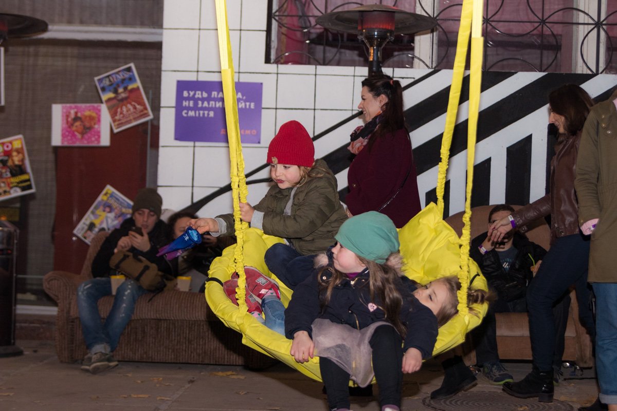 Детишки тоже на стиле 90-х Детишки тоже на стиле 90-х