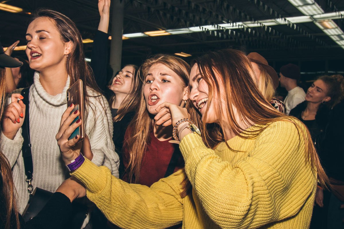 А мы на Дне рождении Кураж Базара