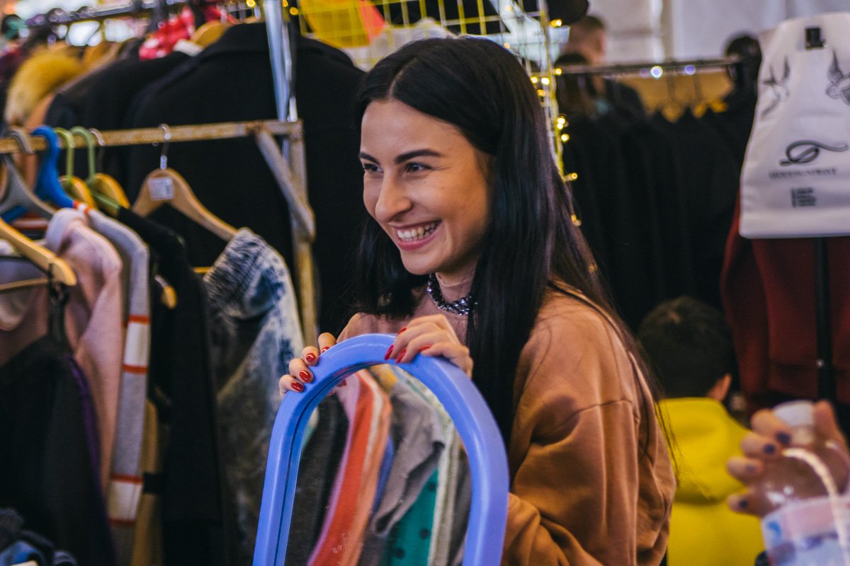 Искренние улыбки, так держать, Кураж Базар! Искренние улыбки, так держать, Кураж Базар!