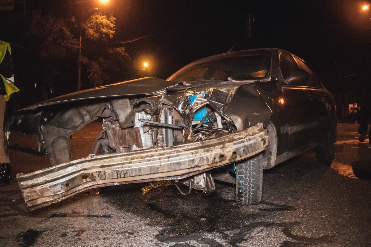 Столкнулись Mercedes S-Class и Daewoo Lanos