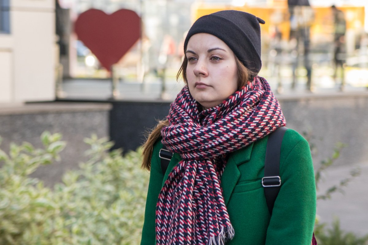 Девушкам холод дается нелегко Девушкам холод дается нелегко