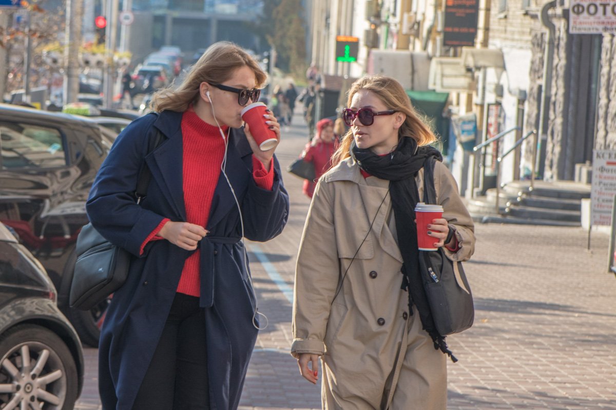 Хорошо, когда с друзьями по пути, есть время для кофе Хорошо, когда с друзьями по пути, есть время для кофе