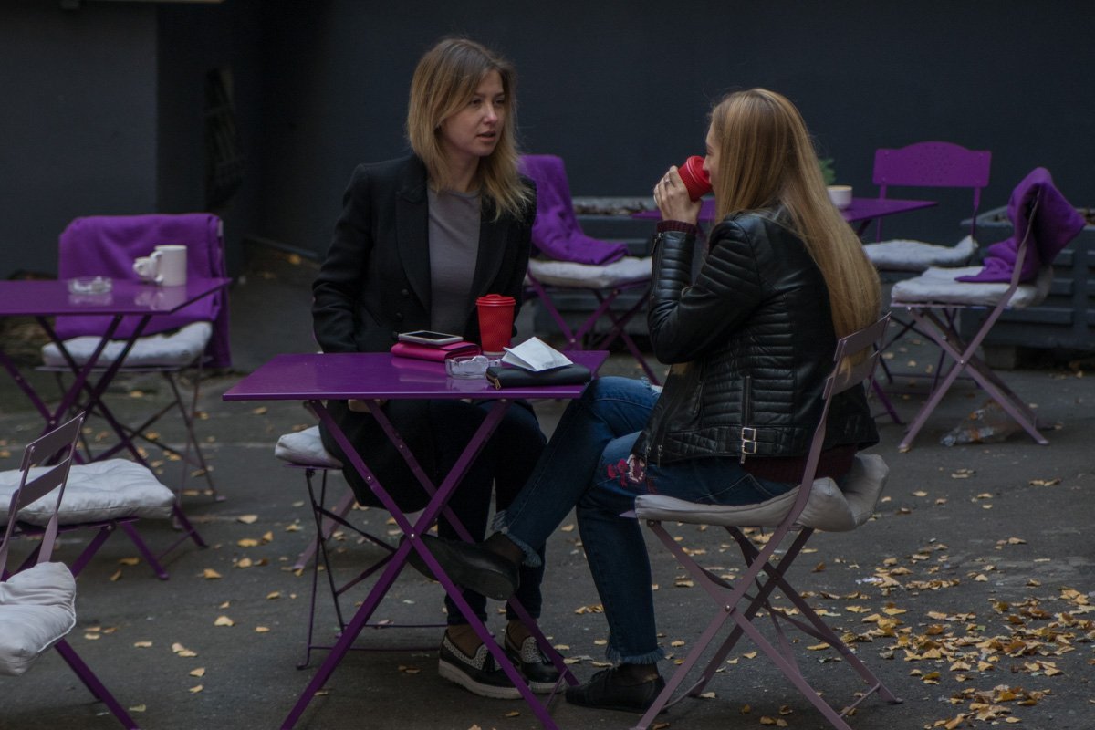 Кто-то не спешит окунаться в суровые будни Кто-то не спешит окунаться в суровые будни