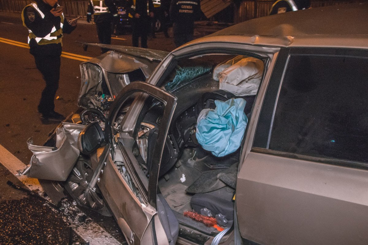 Hyundai не уступил дорогу, в результате чего произошло столкновение Hyundai не уступил дорогу, в результате чего произошло столкновение