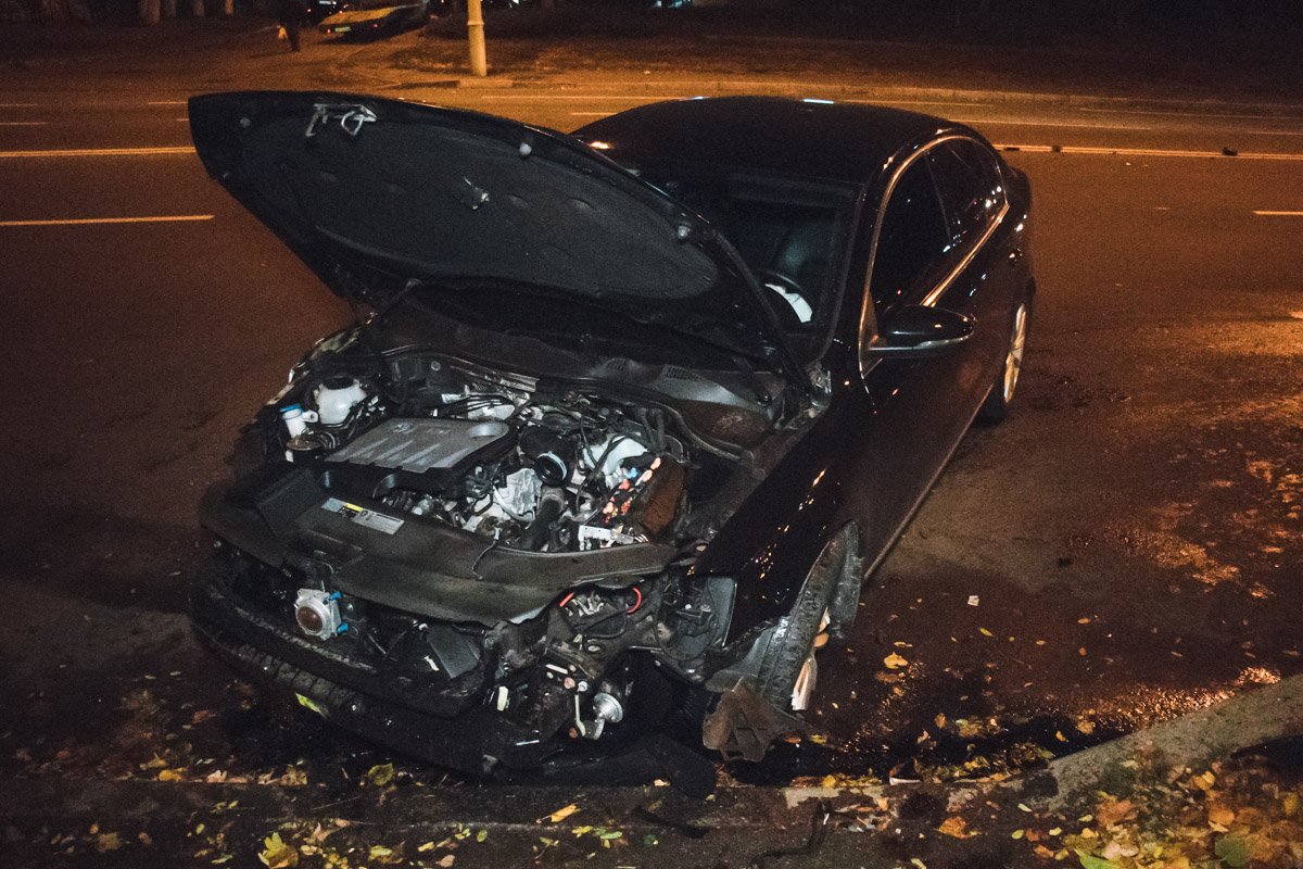 На улице Соломенской в течение трех часов на одном участке произошли две автомобильные аварии