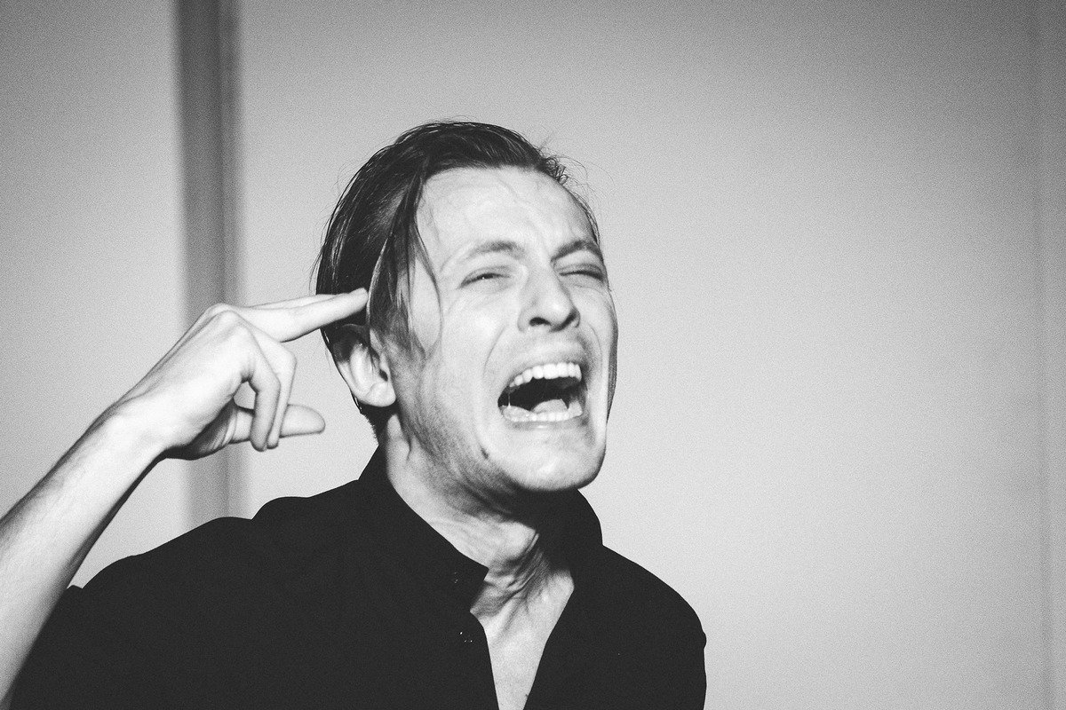 Злой спектакль