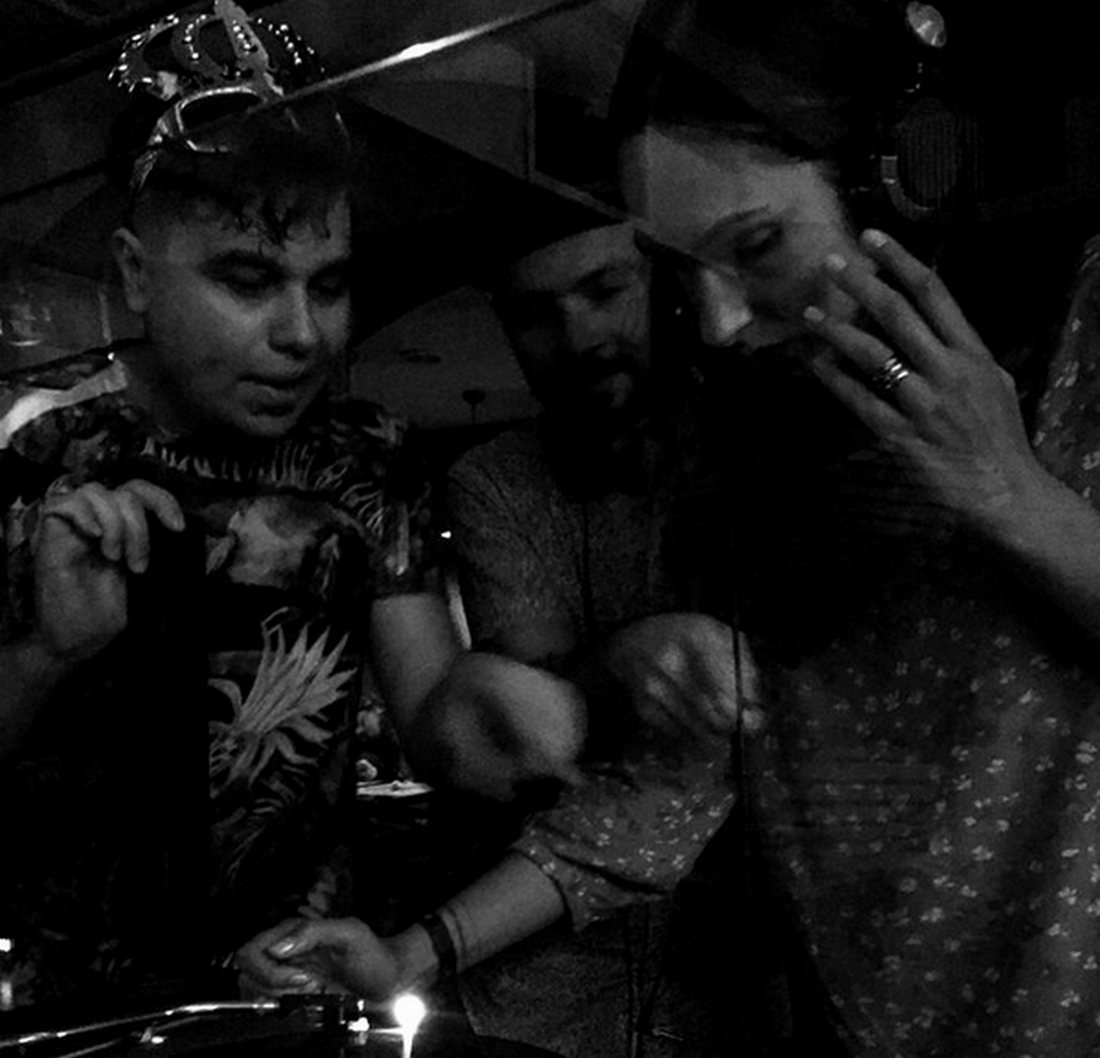 Качественная музыка и яркая вечеринка не оставит равнодушным никого 