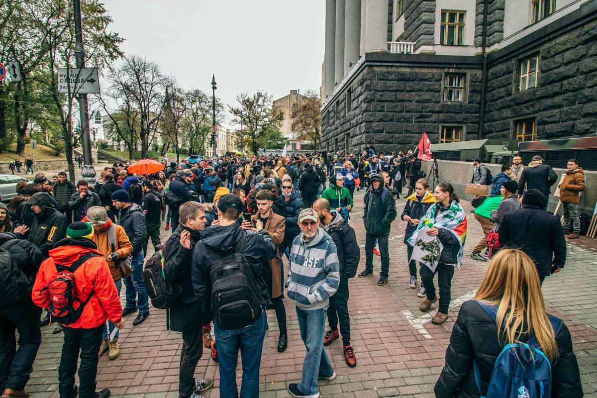 В отличии от политических акций, большинство участников знали, за что стояли В отличии от политических акций, большинство участников знали, за что стояли
