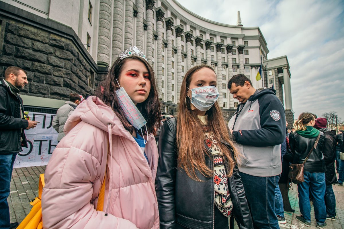 В Украине за хранение 5 грамм канабиса предусмотрена административная ответственность В Украине за хранение 5 грамм канабиса предусмотрена административная ответственность