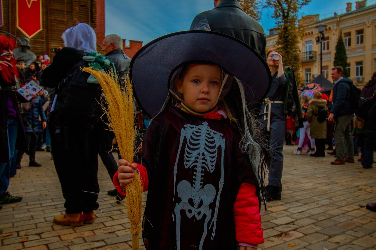 Самая очаровательная ведьма этого шабаша