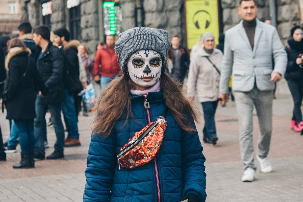 Дети тоже хотят яркий макияж Дети тоже хотят яркий макияж