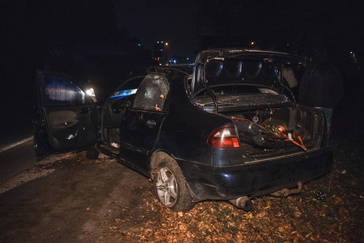 На Окружной перевернулся Lanos с 3 людьми внутри