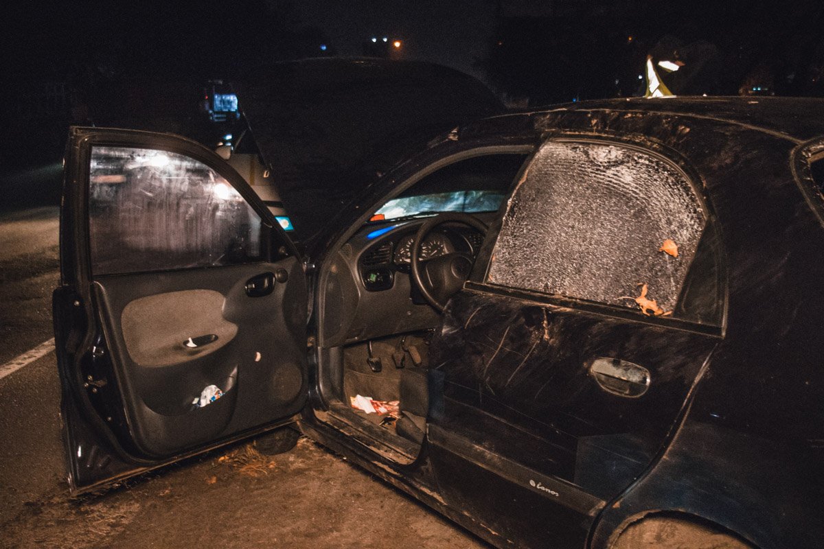 Машина получила сильные повреждения