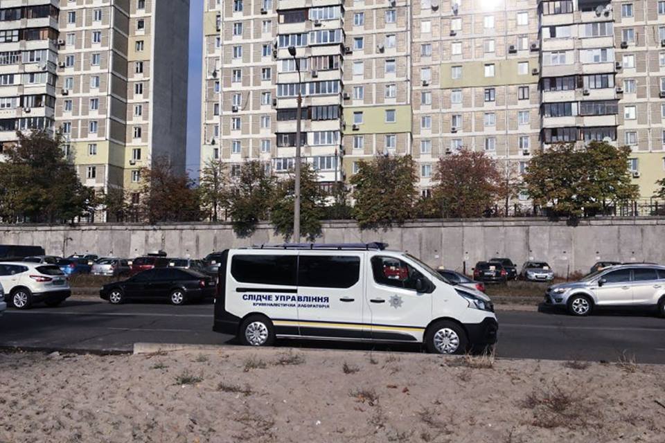 В Киеве полиция задержала женщину по подозрению в убийстве своих двоих детей