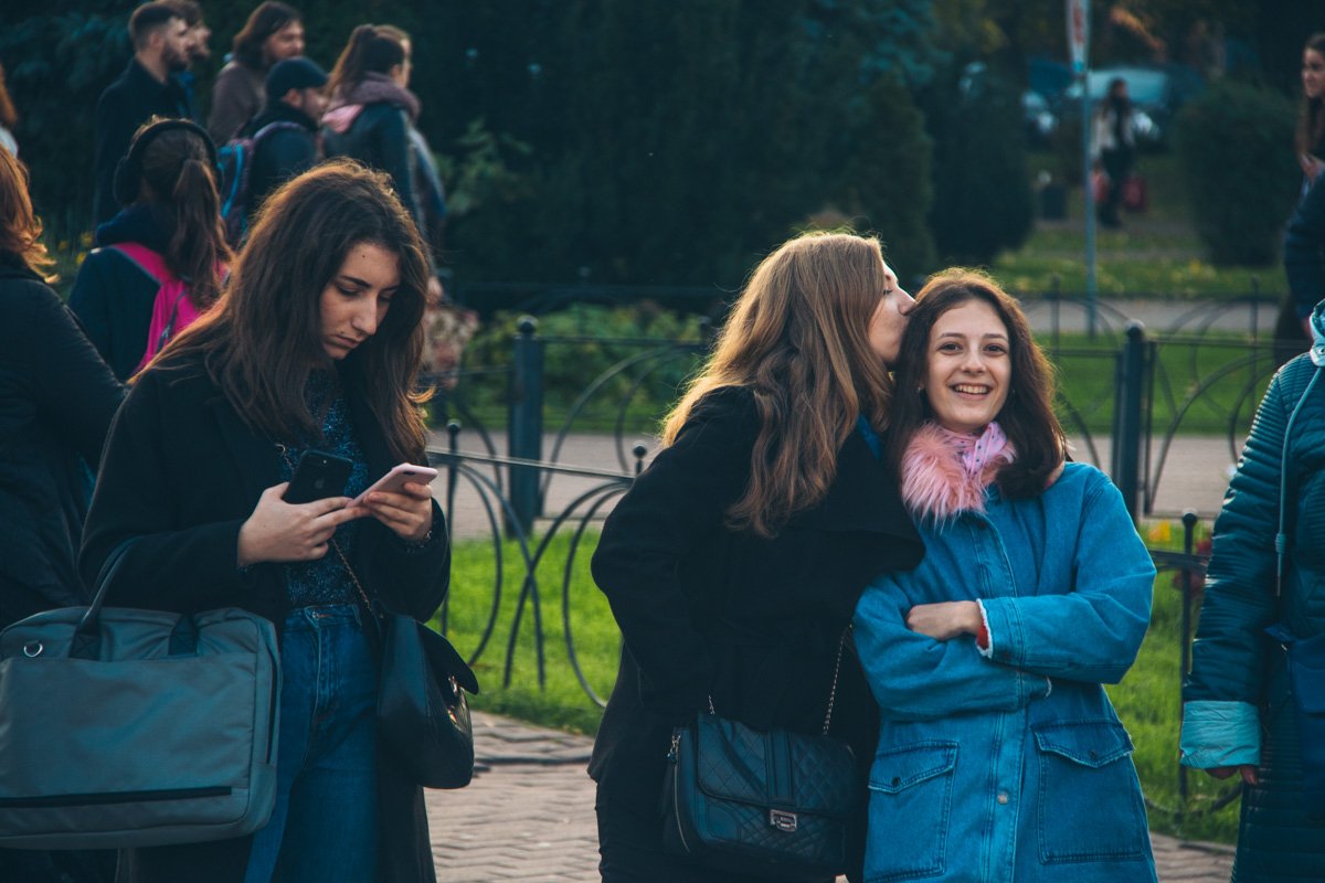 28 октября, на Контрактовой площади состоялось празднование Дня автомобилиста 28 октября, на Контрактовой площади состоялось празднование Дня автомобилиста