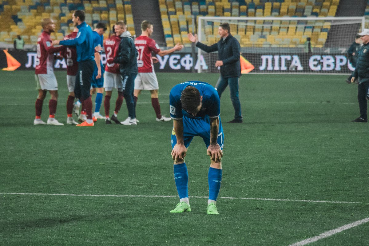 Футболисты "Динамо" здорово поплатились за излишнюю самоуверенность и недооценку соперника Футболисты "Динамо" здорово поплатились за излишнюю самоуверенность и недооценку соперника