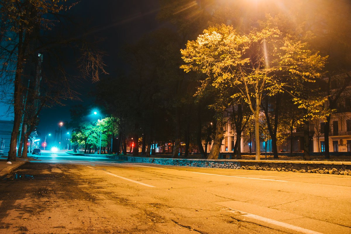 Пустынный ночной Подол Пустынный ночной Подол