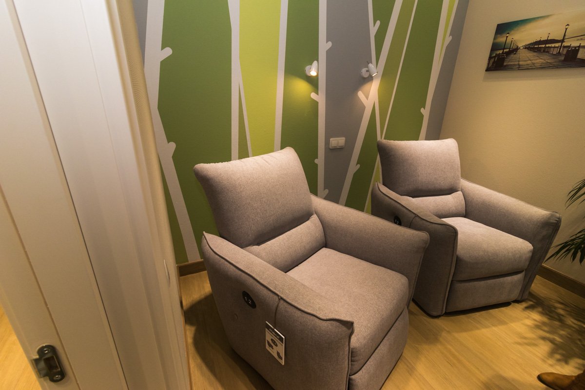 В маленькой комнатке с 2 креслами можно остаться с ребенком наедине и на некоторое время забыть, что вы в больнице