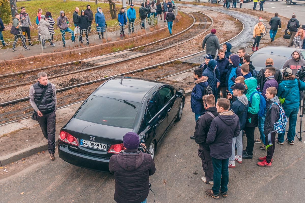 В 15:00 проезд полностью отрыли для всех автомобилей в обоих направлениях В 15:00 проезд полностью отрыли для всех автомобилей в обоих направлениях