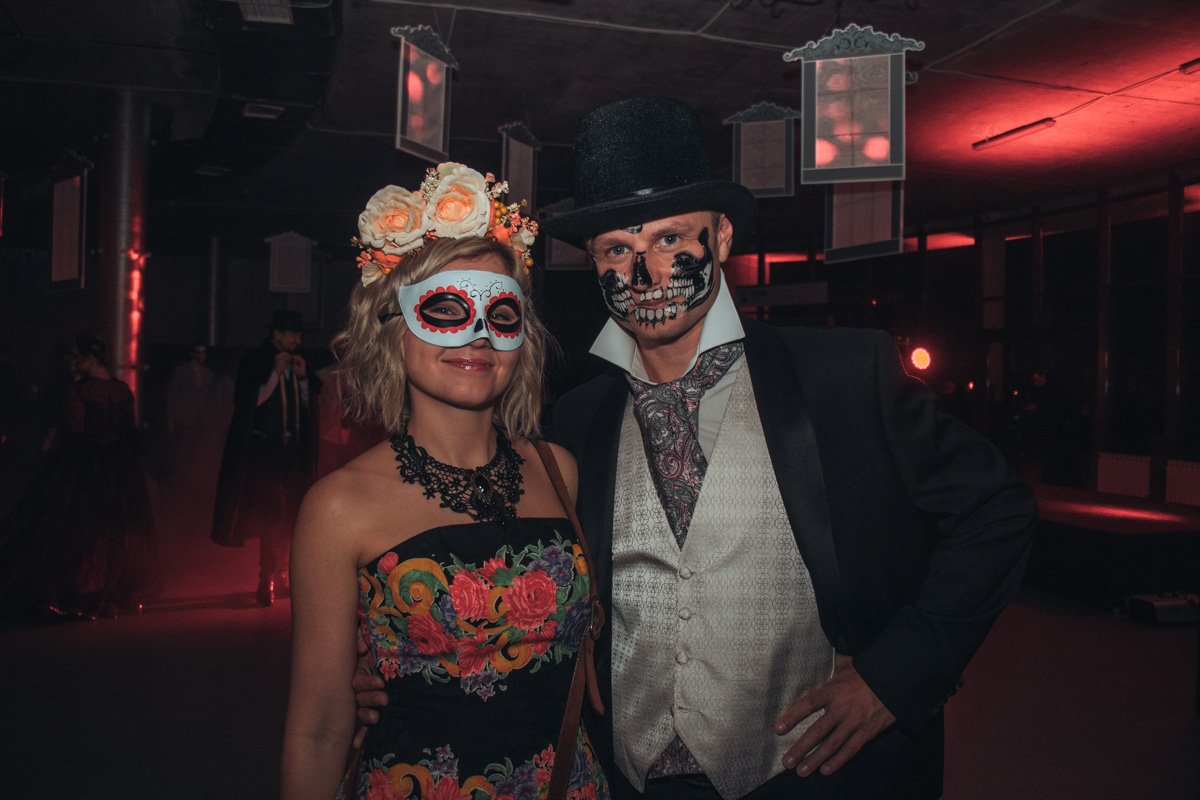 Пошалим на шабаше?