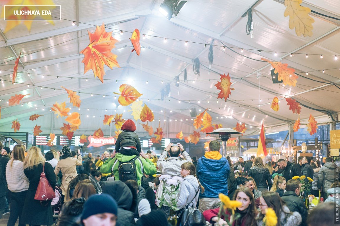 Вы сможете согреться не только теплой одеждой, но и горячим глинтвейном Вы сможете согреться не только теплой одеждой, но и горячим глинтвейном