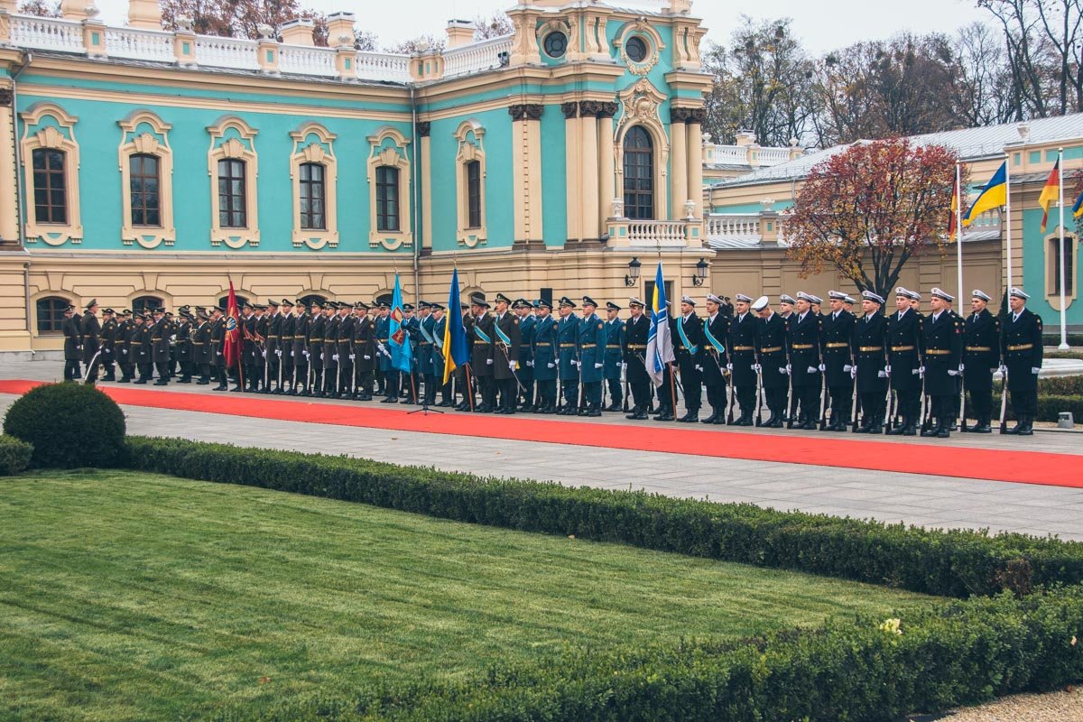 1 ноября в Киеве президент Украины Петр Порошенко встретился с канцлером Германии Ангелой Меркель 1 ноября в Киеве президент Украины Петр Порошенко встретился с канцлером Германии Ангелой Меркель