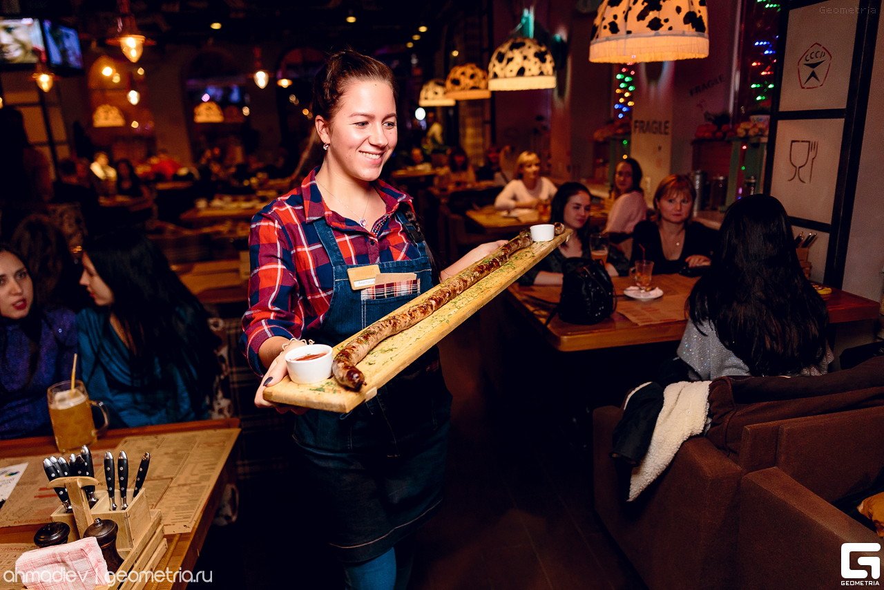  Интересное место, где можно полакомиться вкусной пиццей и выпить пунш