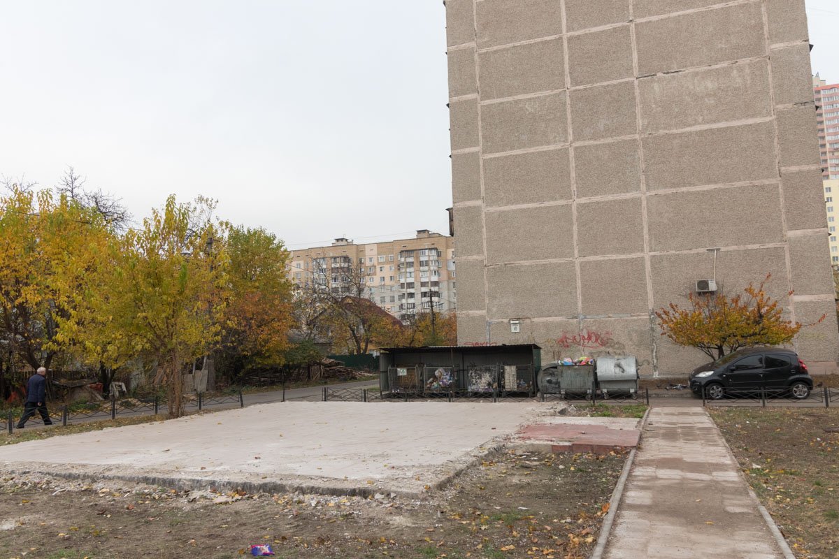 Строительство бювета по адресу улица Бахмачская, 10 продлится 10 месяцев