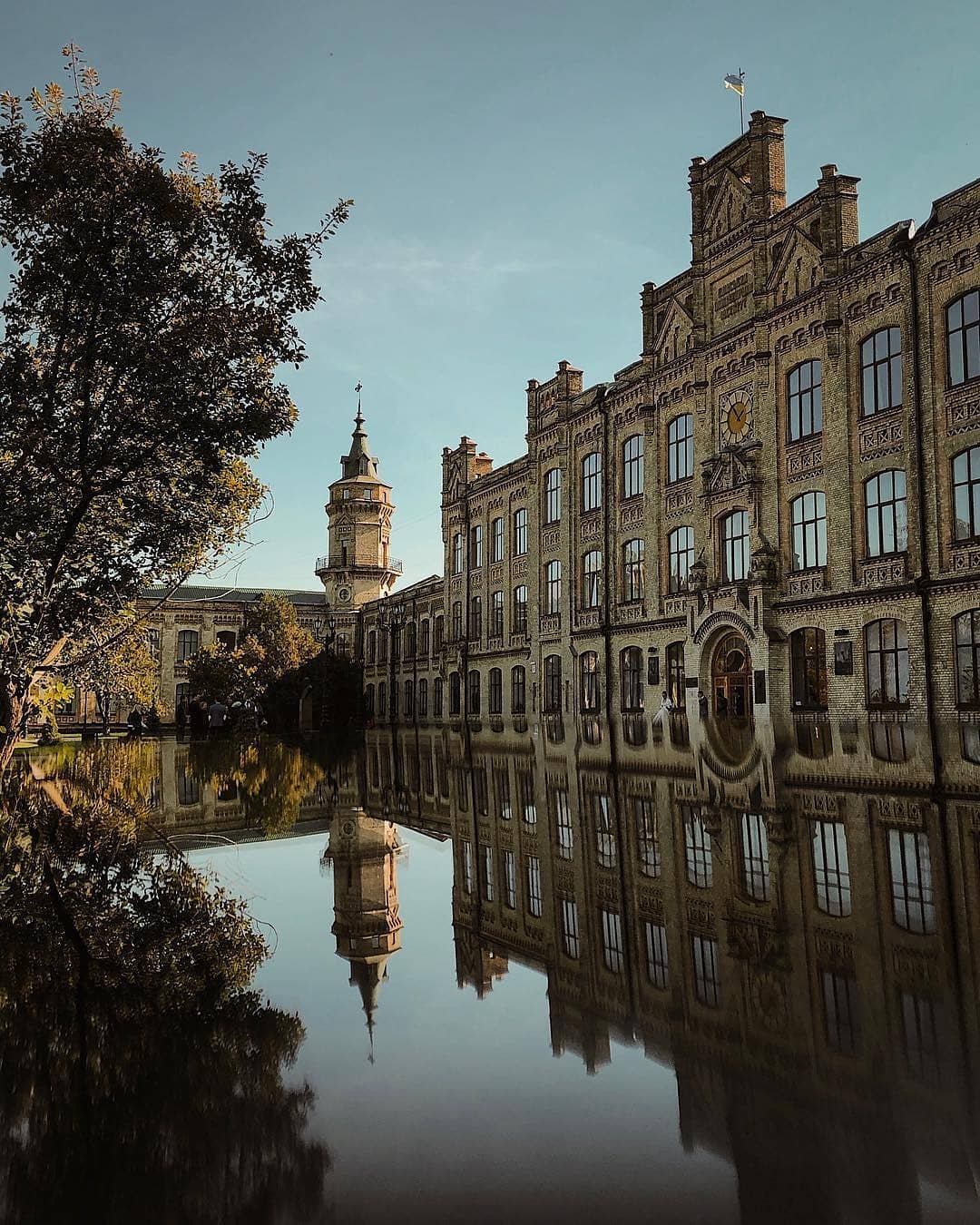 От исторического здания КПИ имени Сикорского невозможно оторвать взгляд. Фото: @s_svetyshka