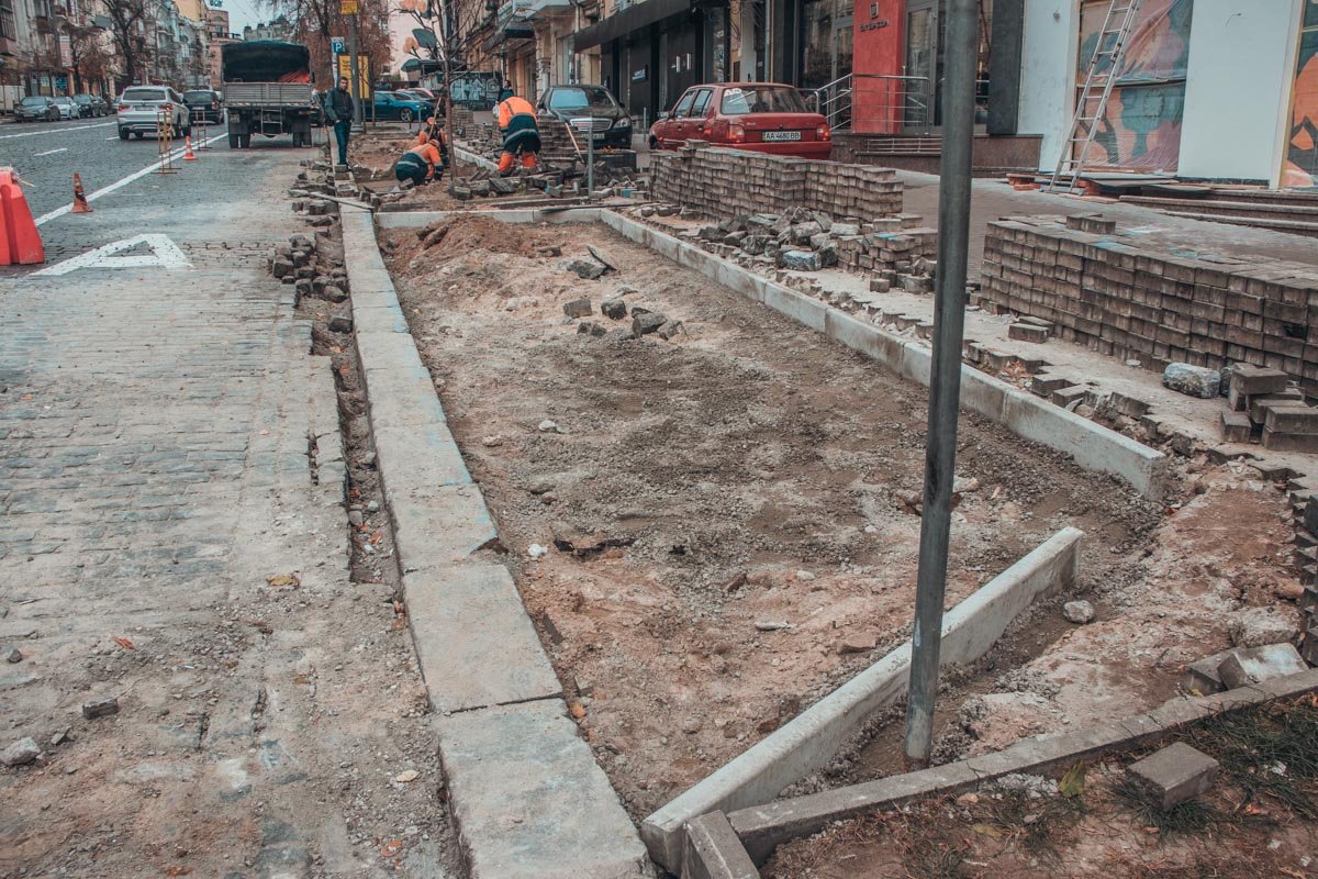 Место для парковки появится на пересечении улиц Саксаганского и Большой Васильковской Место для парковки появится на пересечении улиц Саксаганского и Большой Васильковской