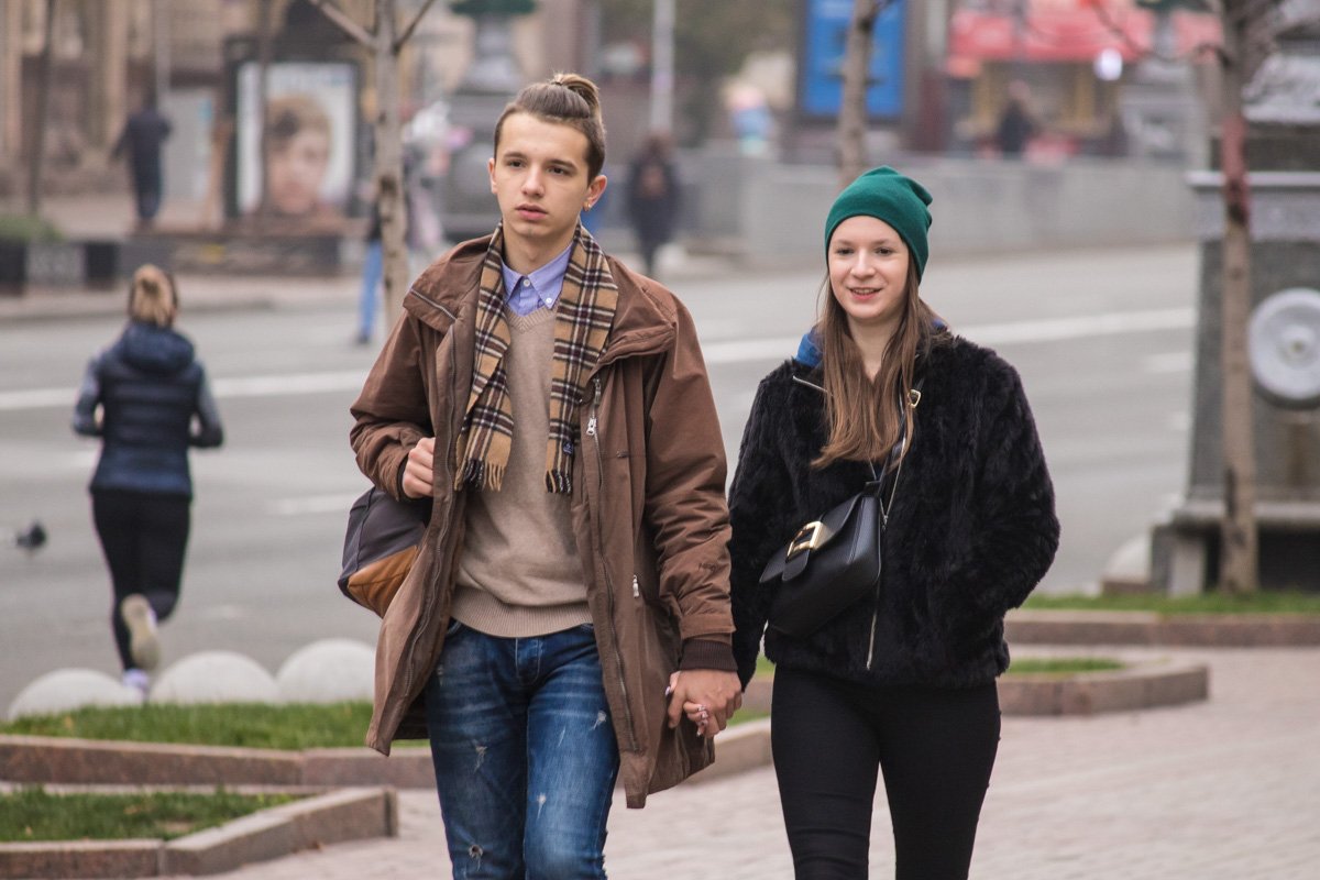 Любви все возрасты покорны...