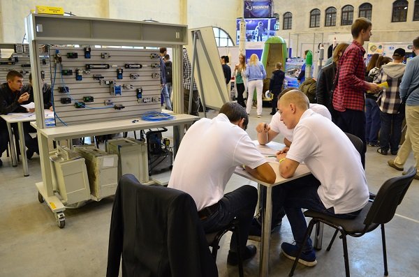 ИНТЕРПАЙП в Киеве проведет соревнования по мехатронике в рамках Worldskills 1