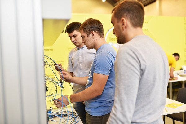 ИНТЕРПАЙП в Киеве проведет соревнования по мехатронике в рамках Worldskills 2