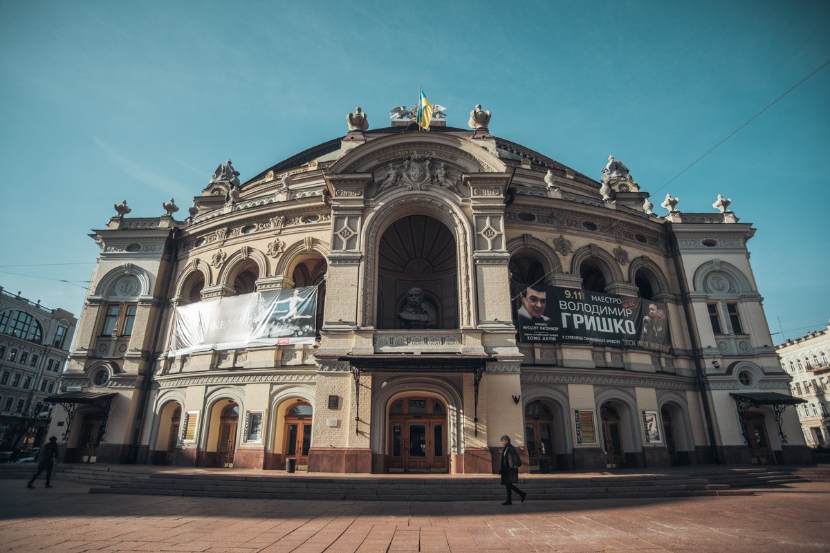 151 год назад в театре открыли первый сезон
