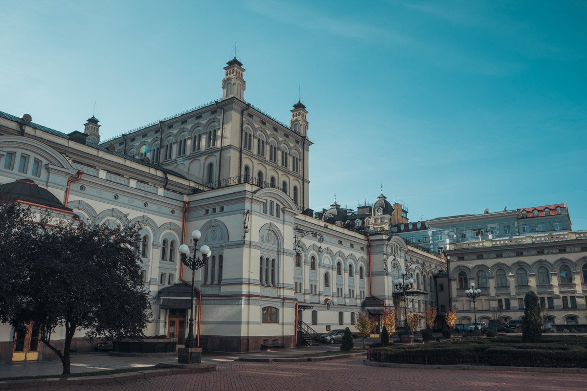 Здание объединило в себе классику и венский модерн