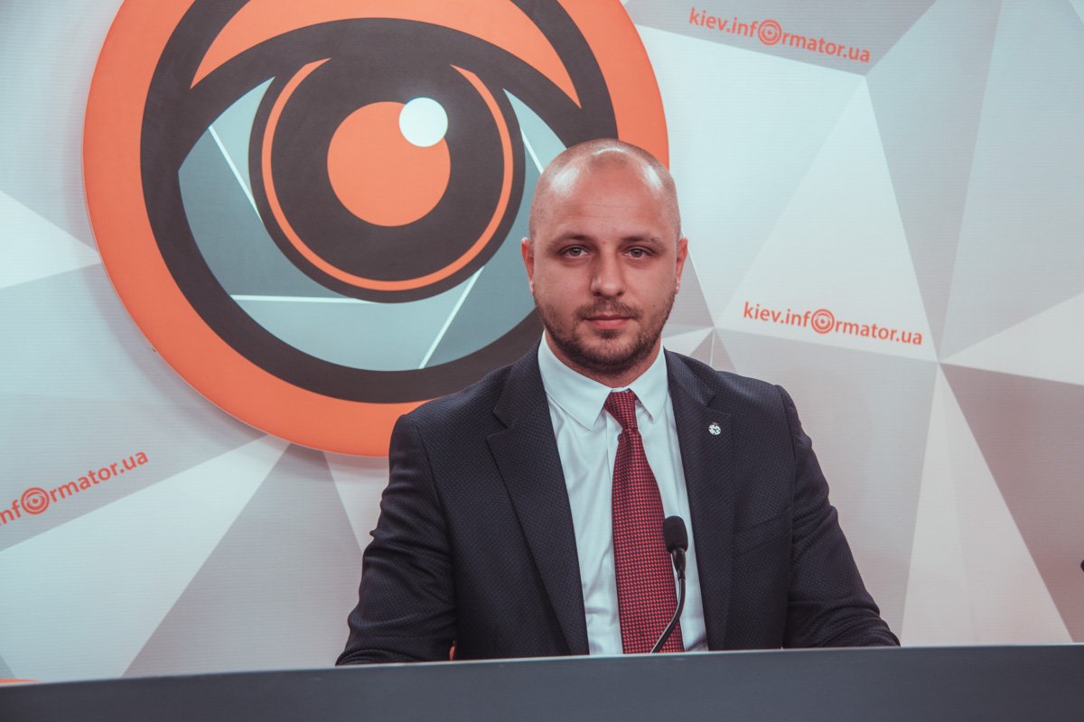 Адвокат Юрий Рожков Адвокат Юрий Рожков