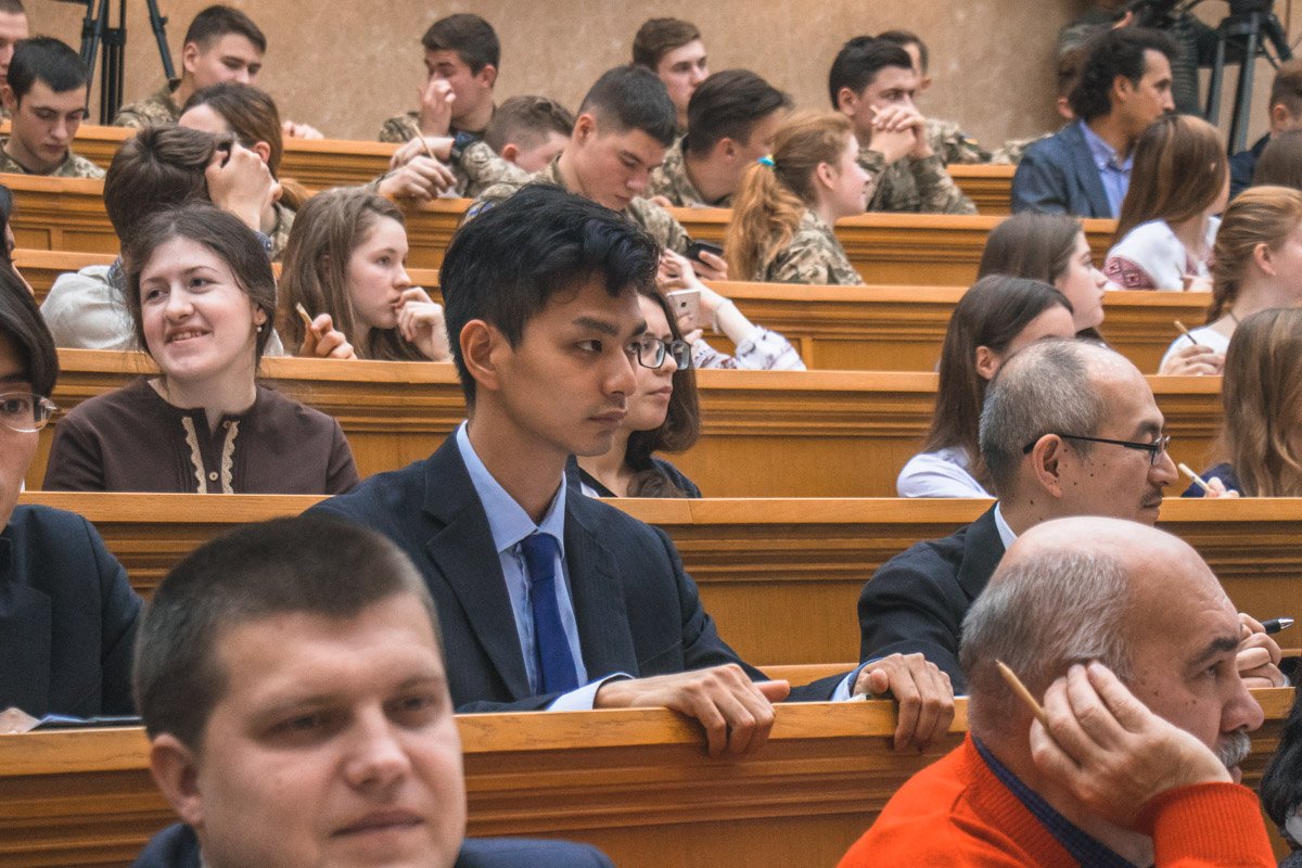 В Україні пройшов щорічний радіодиктант Всеукраїнської єдності