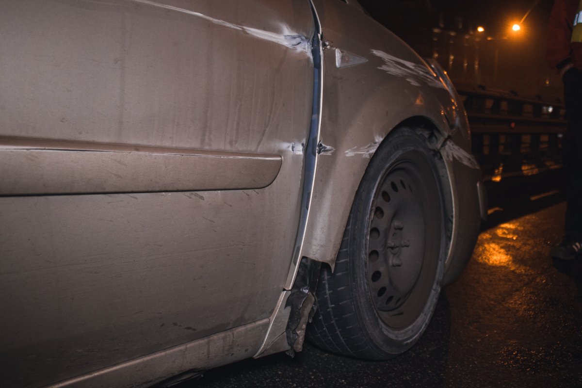 На месте работал экипаж патрульной полиции На месте работал экипаж патрульной полиции