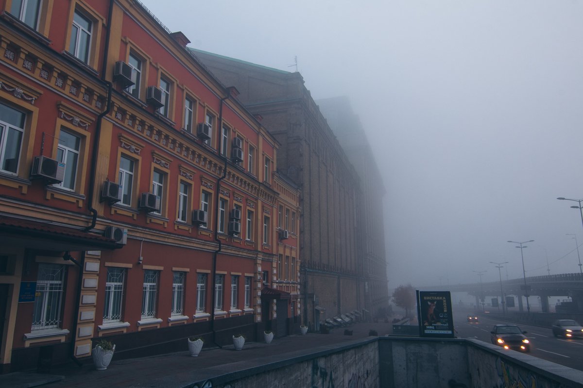 От чего убегают эти машины? От чего убегают эти машины?