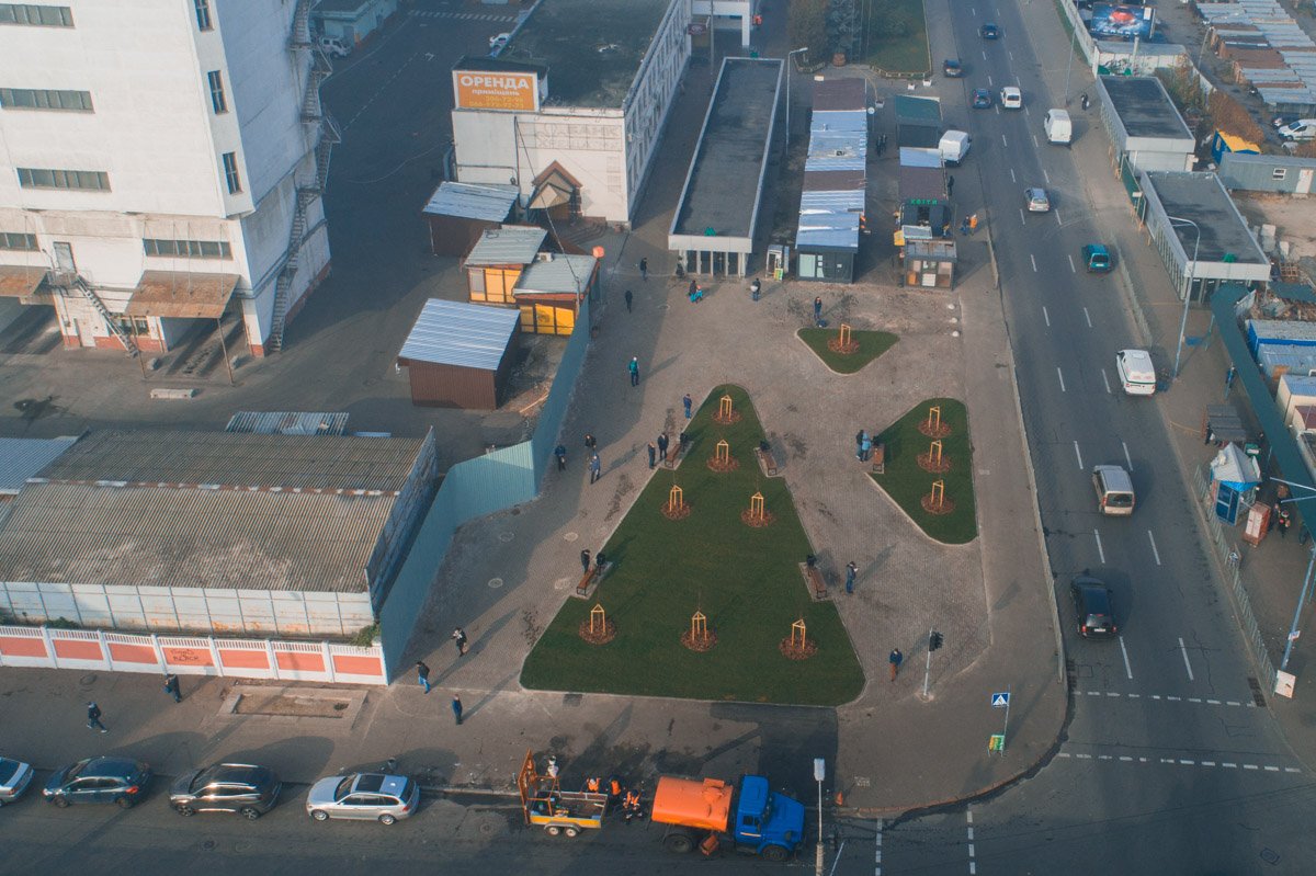 Раньше здесь находились десятки МАФов