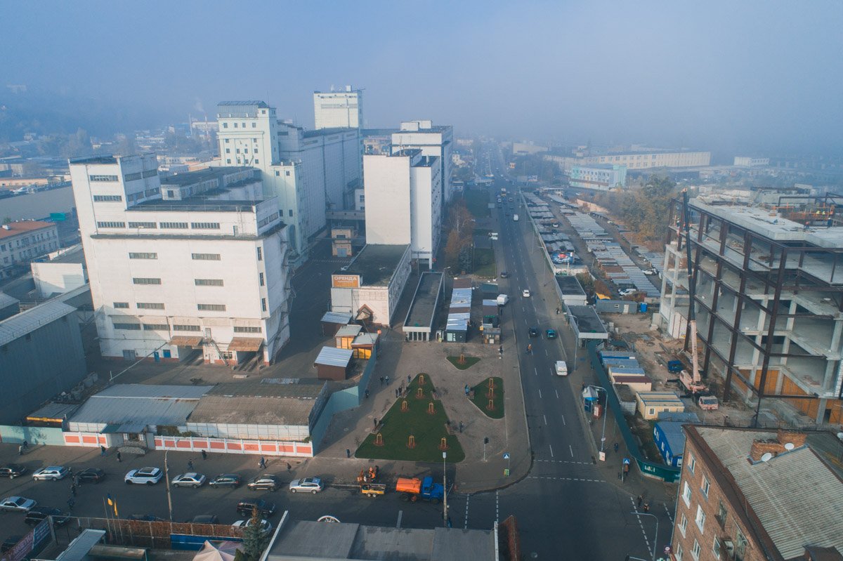 Сквер у станции метро Тараса Шевченко с высоты