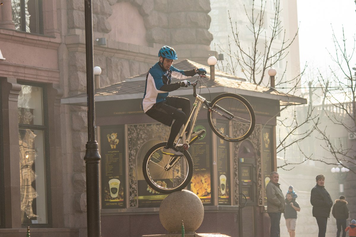 Когда нарушаешь все правила гравитации Когда нарушаешь все правила гравитации