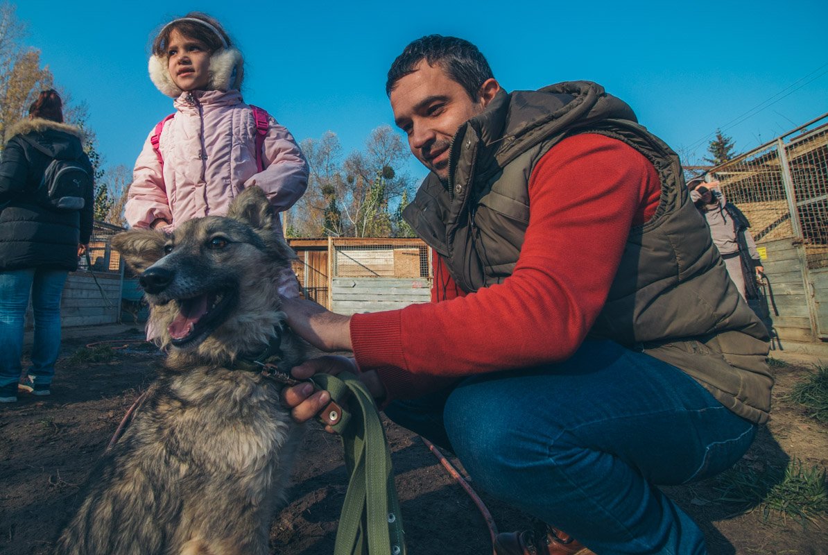 Люди приезжают сюда семьями, чтобы найти настоящего друга