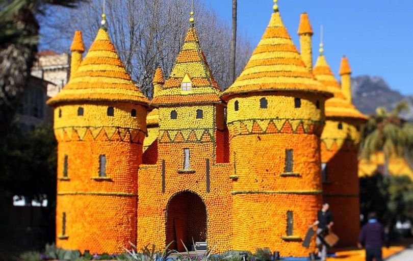 В Киеве построят королевство с замками из лимонов и апельсинов