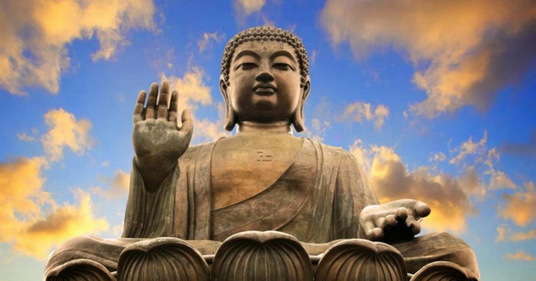 Выставка подготовлена совместно с известной украинской исследовательницей-тибетологом Еленой Огневой Выставка подготовлена совместно с известной украинской исследовательницей-тибетологом Еленой Огневой